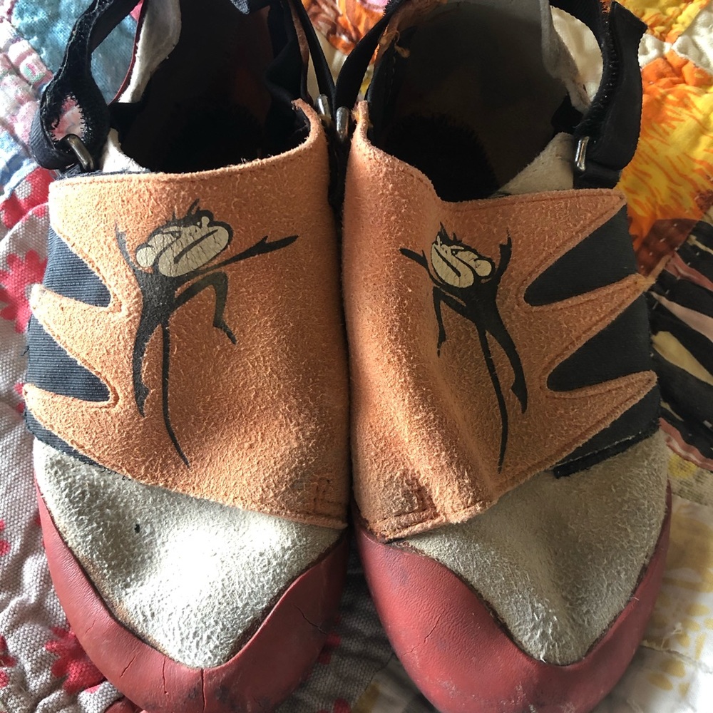 Mad Rock Climbing Shoes Size 2